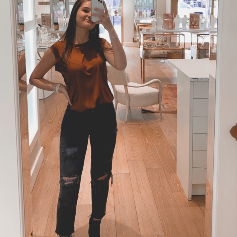 Meet your Posher, Stephanie